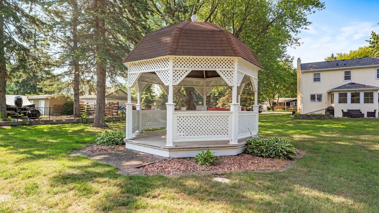 Photo of Outdoor in Maplewood