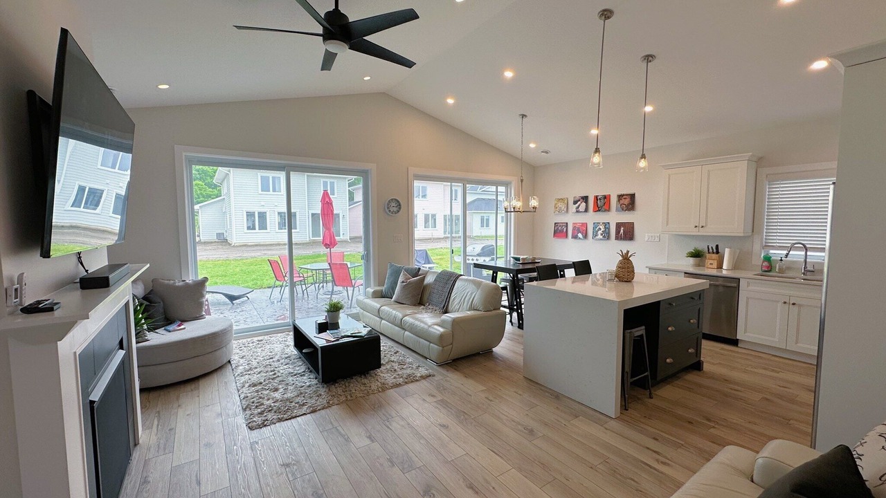 Photo of Livingroom in Port Stanley
