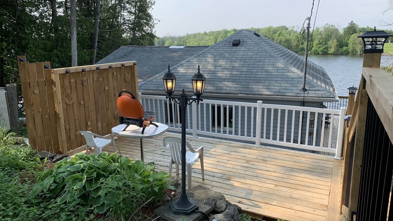 Photo of Patio Balcony in Campbellford