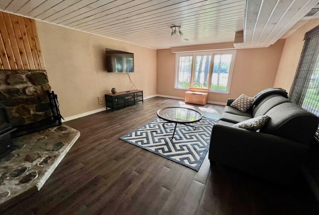 Photo of Livingroom in Cloyne