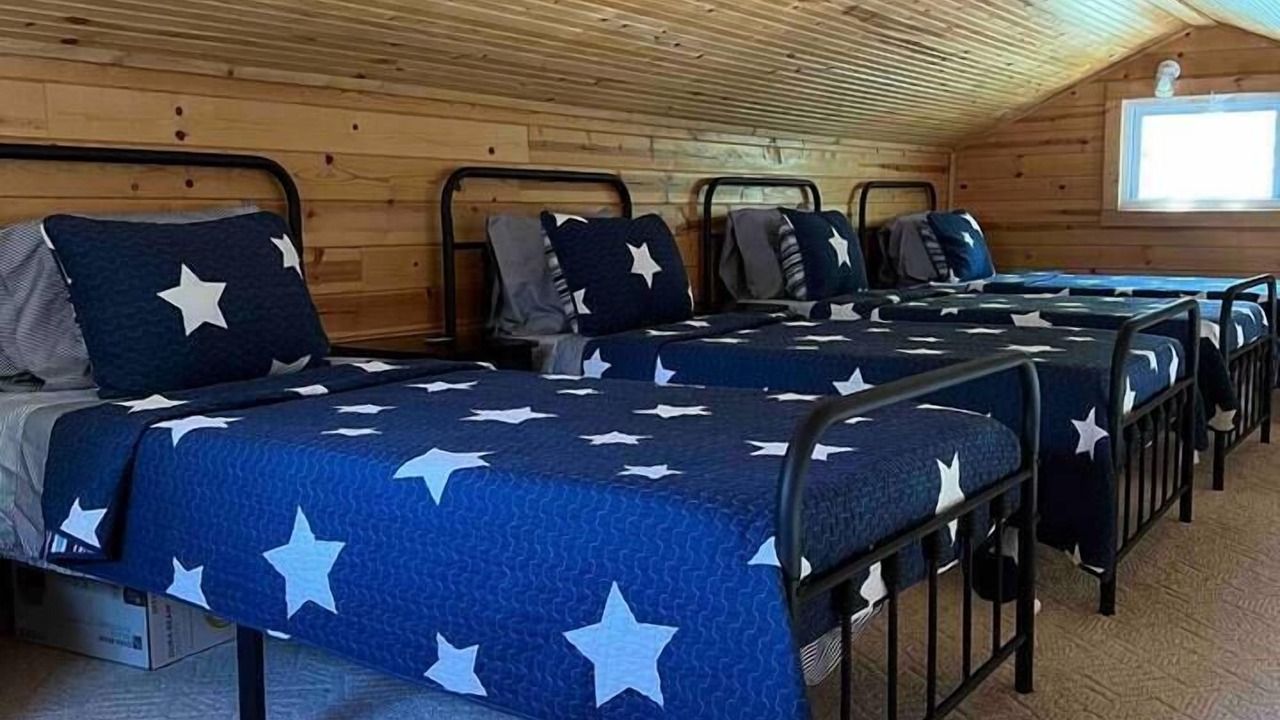 Photo of Bedroom in Victor