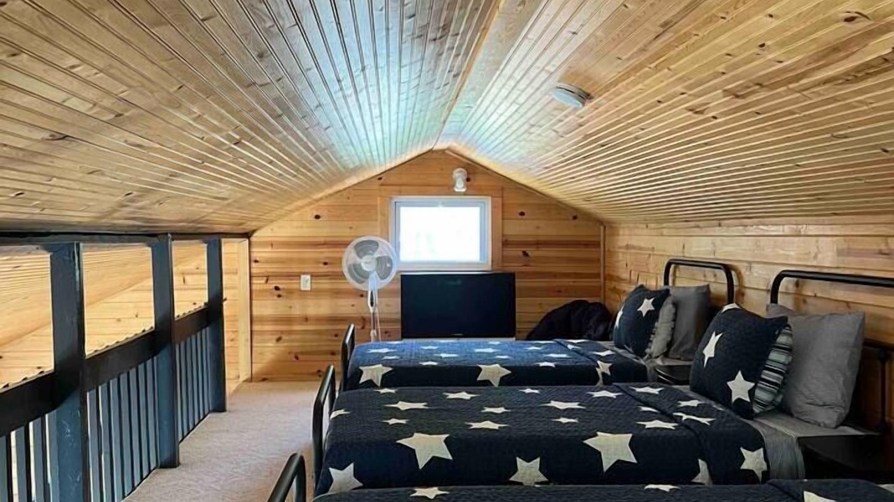 Photo of Bedroom in Victor
