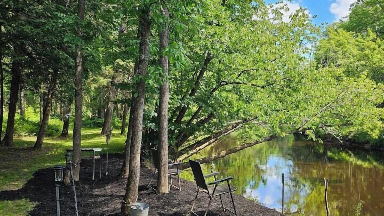 Photo of Outdoor in Melrude
