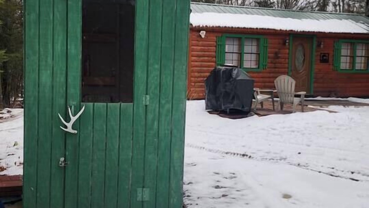 Photo of Others in Melrude