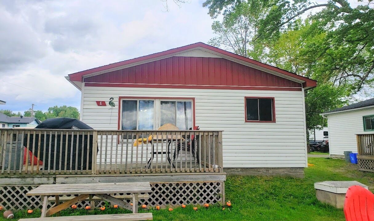 Photo of Outdoor in Lavigne