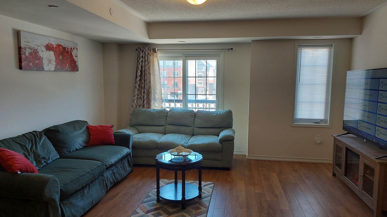 Photo of Livingroom in Durham Region