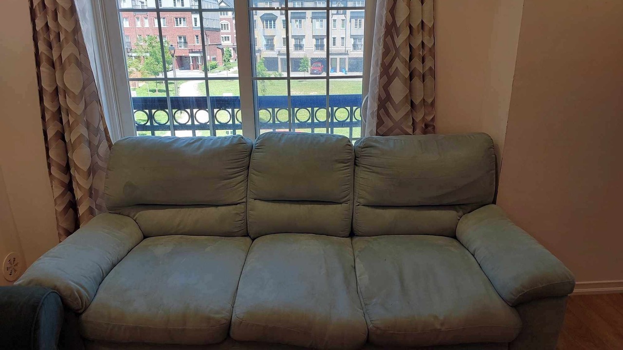 Photo of Livingroom in Durham Region