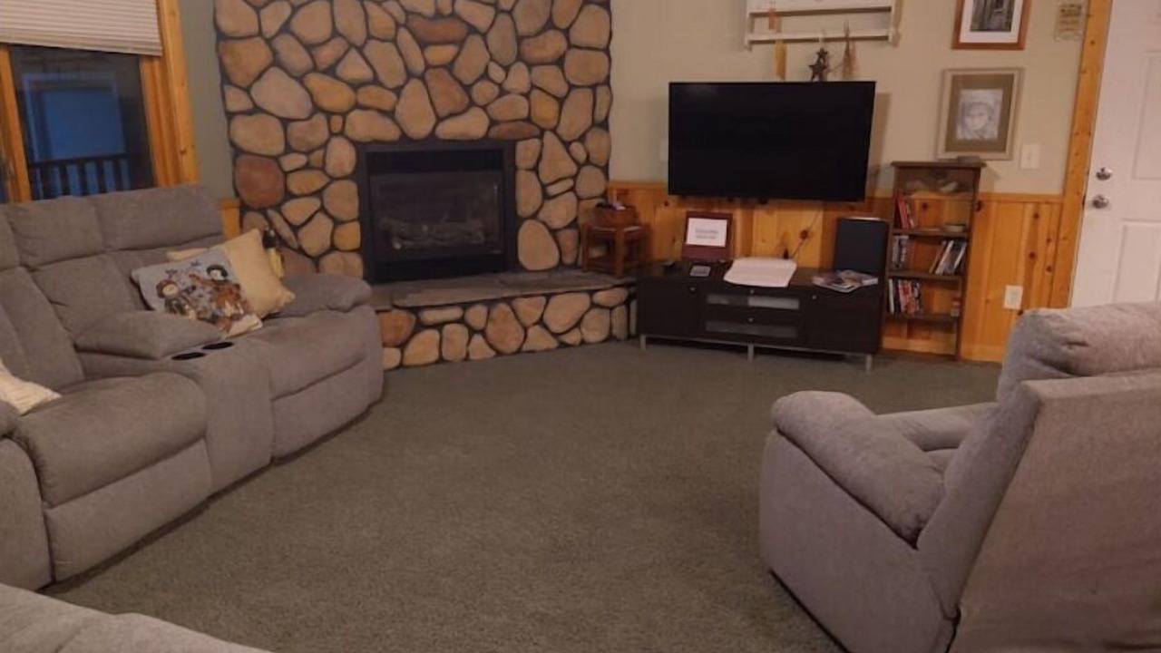 Photo of Livingroom in Crosslake