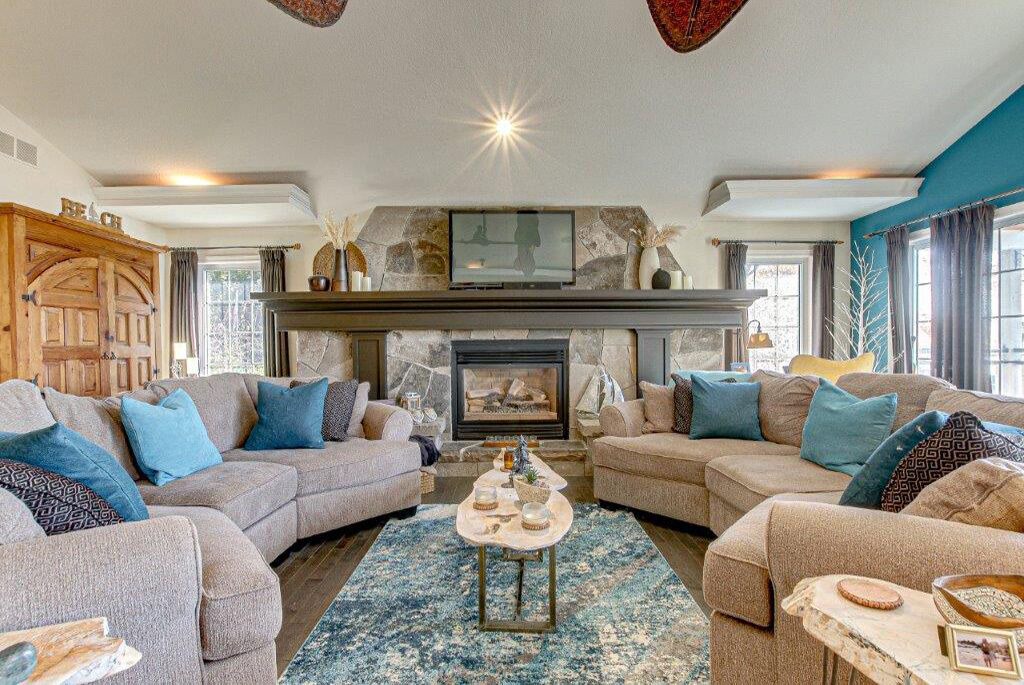 Photo of Livingroom in Central Elgin
