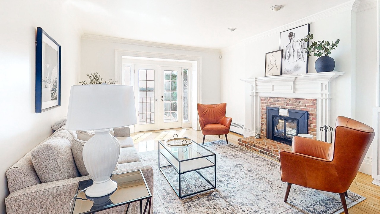 Photo of Livingroom in Brockville