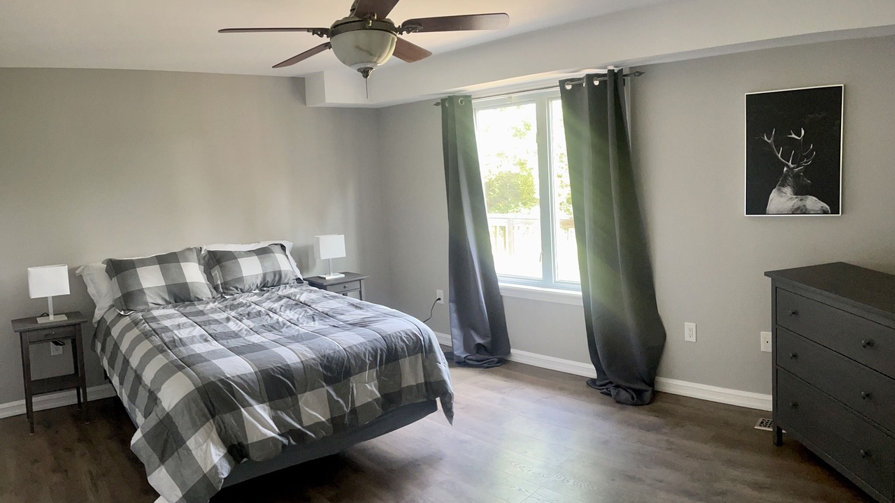 Photo of Bedroom in Asphodel-Norwood