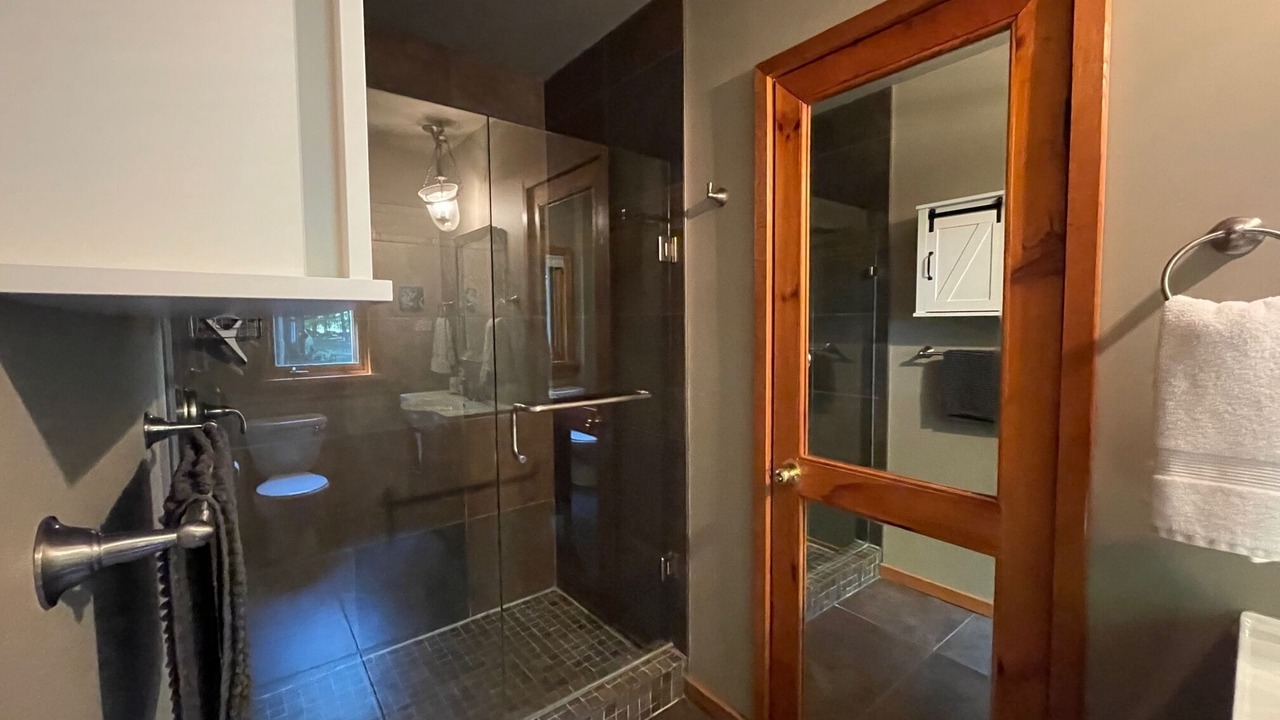Photo of Bathroom in Deer Bay