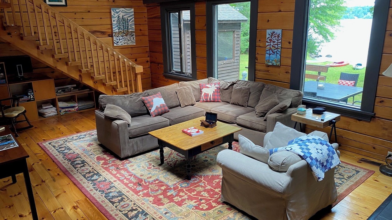 Photo of Livingroom in Deer Bay