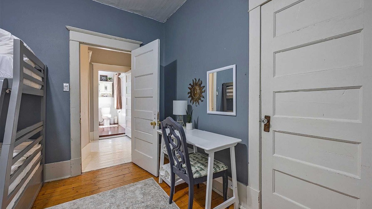 Photo of Bedroom in Napanee