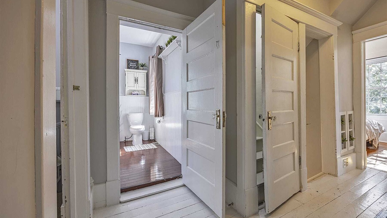 Photo of Bathroom in Napanee