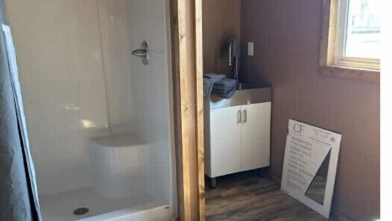 Photo of Bathroom in Caledonia