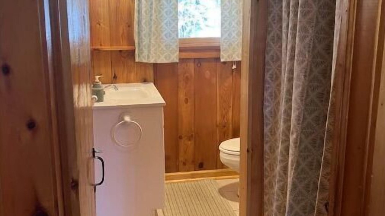 Photo of Bathroom in Grand Marais