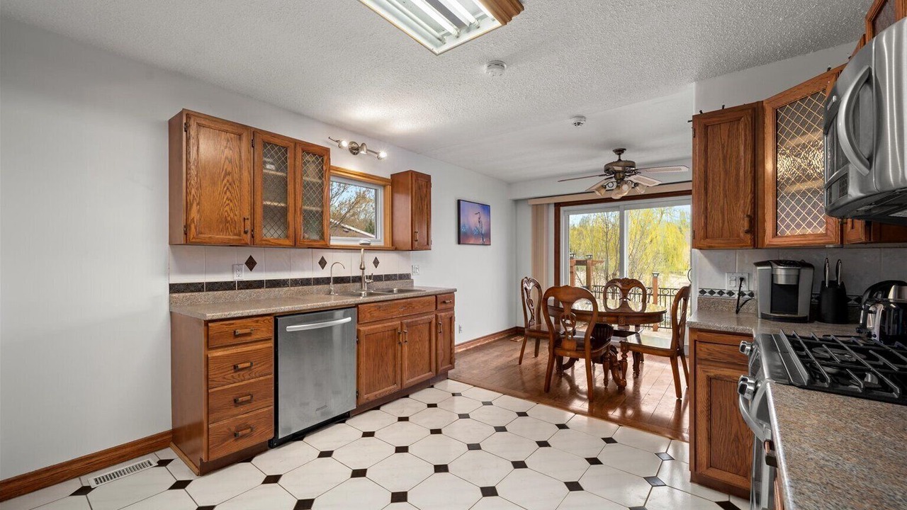Photo of Kitchen in Port McNicoll