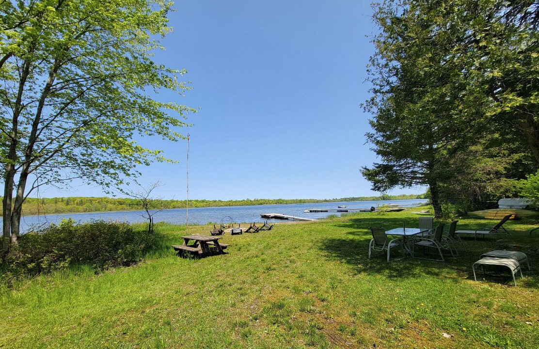 Photo of Outdoor in Head Lake