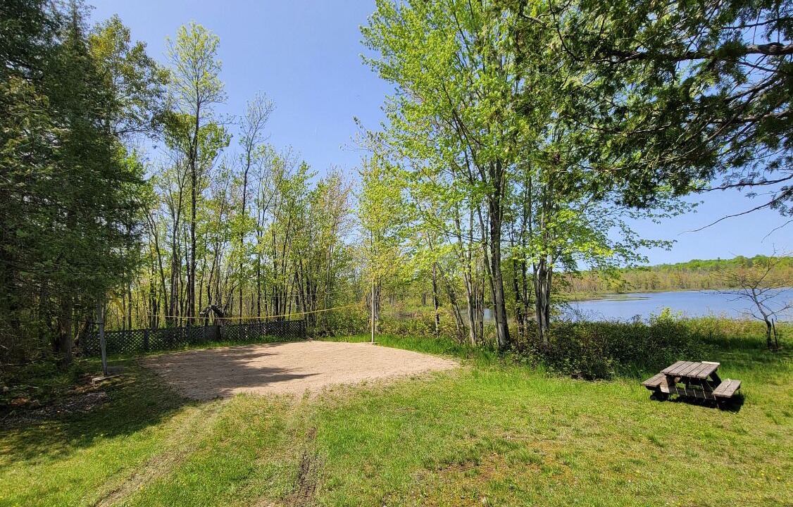 Photo of Outdoor in Head Lake
