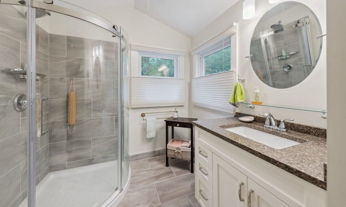 Photo of Bathroom in Norland