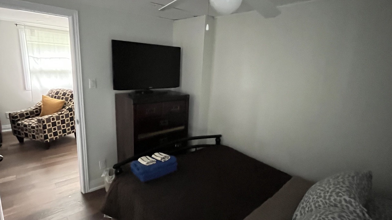 Photo of Bedroom in Crystal Beach