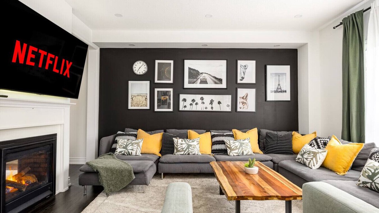 Photo of Livingroom in Durham Region