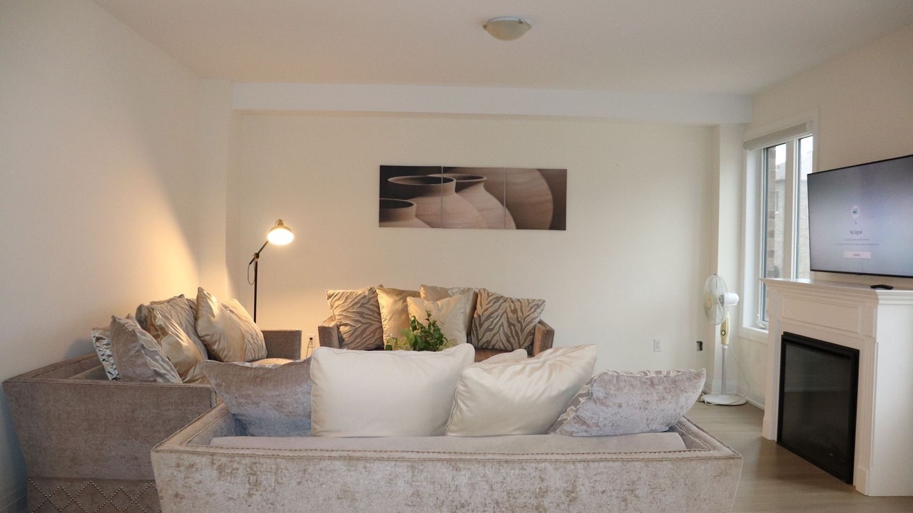 Photo of Livingroom in Brampton