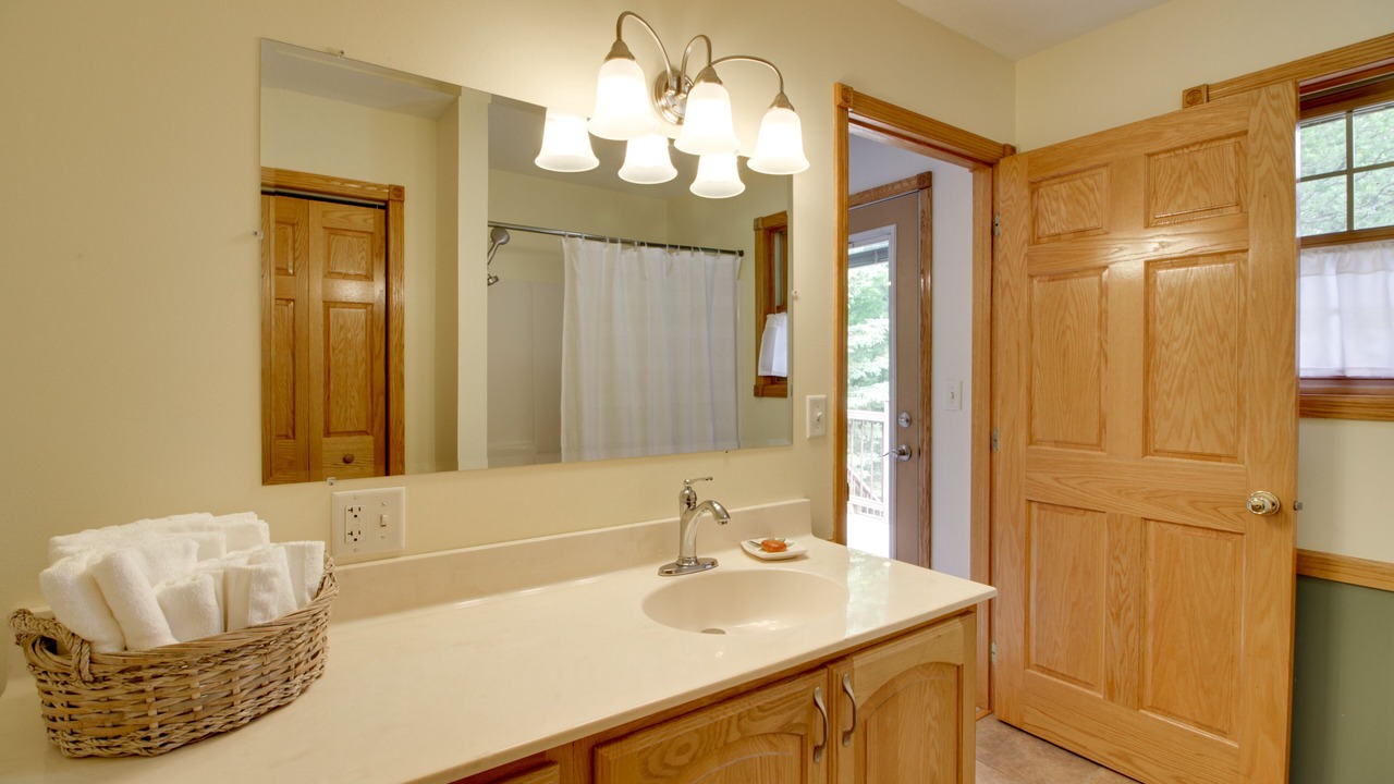 Photo of Bathroom in Frazee