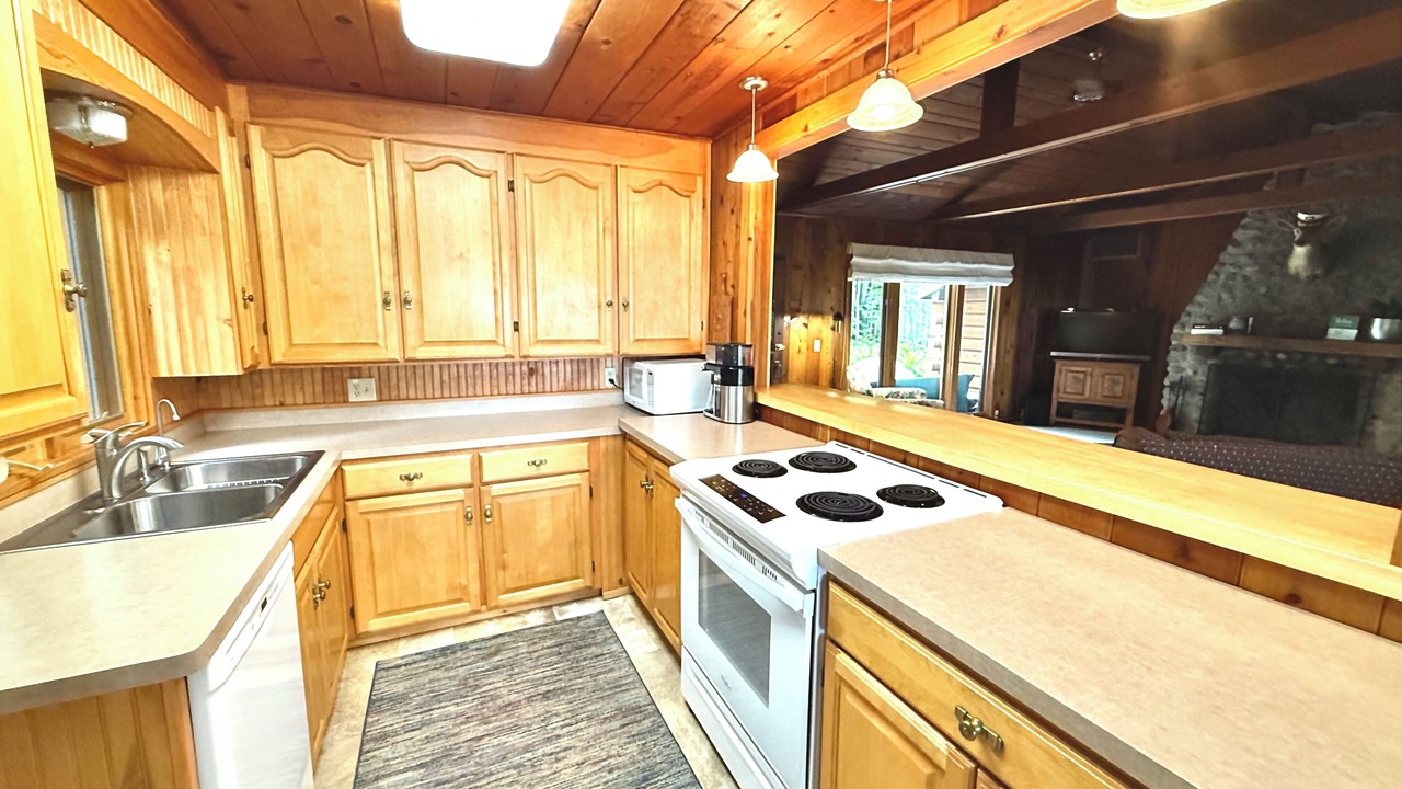 Photo of Kitchen in Detroit Lakes