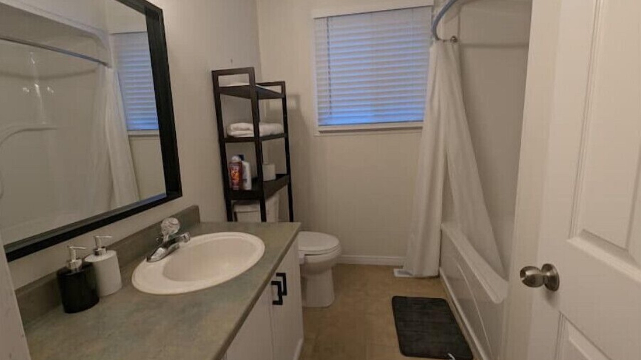 Photo of Bathroom in Amherstview