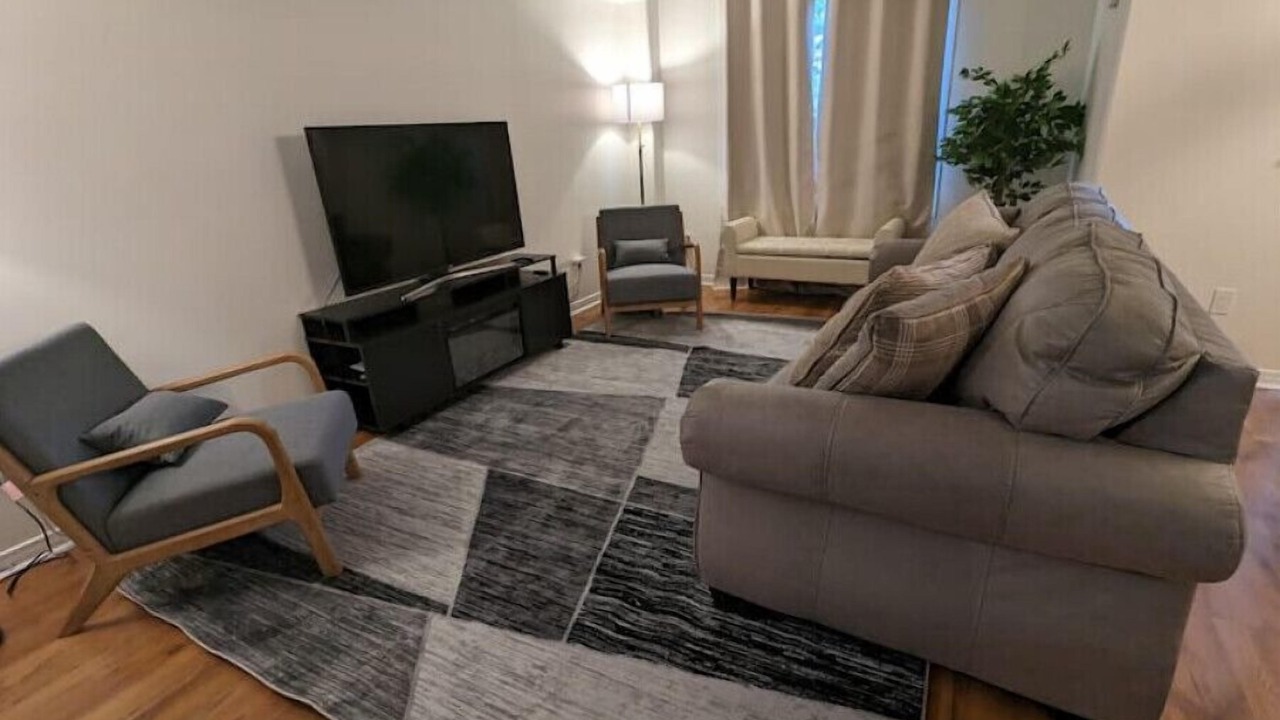 Photo of Livingroom in Amherstview