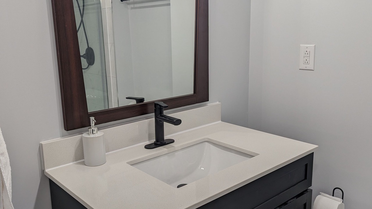 Photo of Bathroom in Amherstview