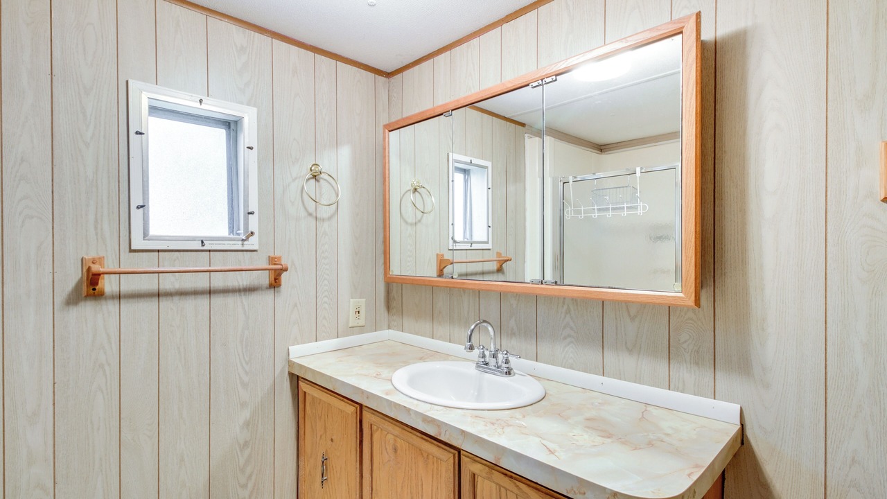 Photo of Bathroom in Isle