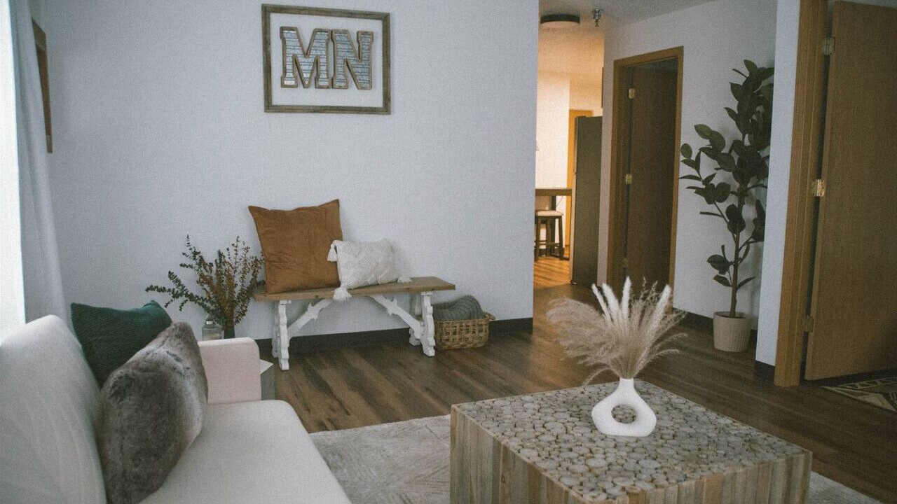Photo of Livingroom in East Hillside
