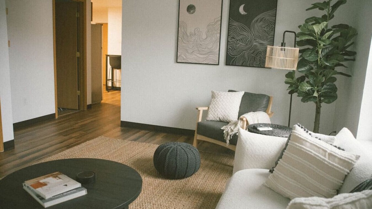 Photo of Livingroom in East Hillside