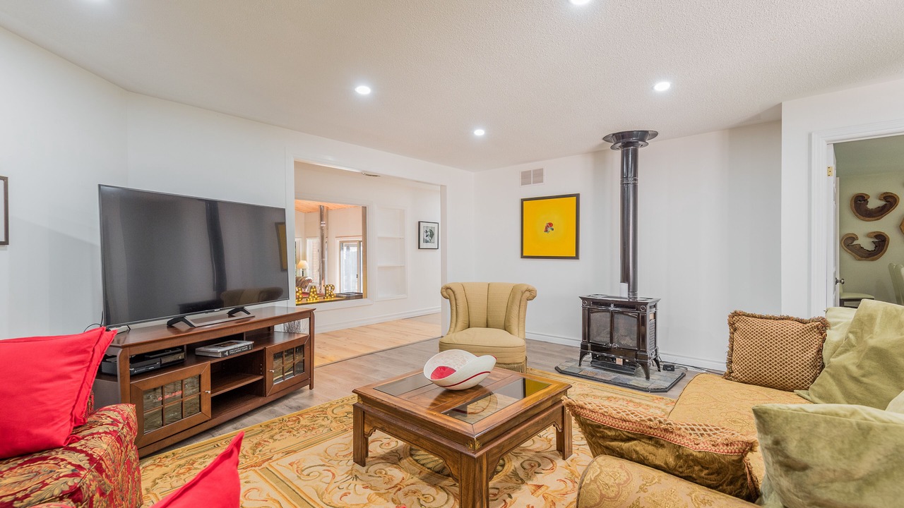 Photo of Livingroom in Bobcaygeon
