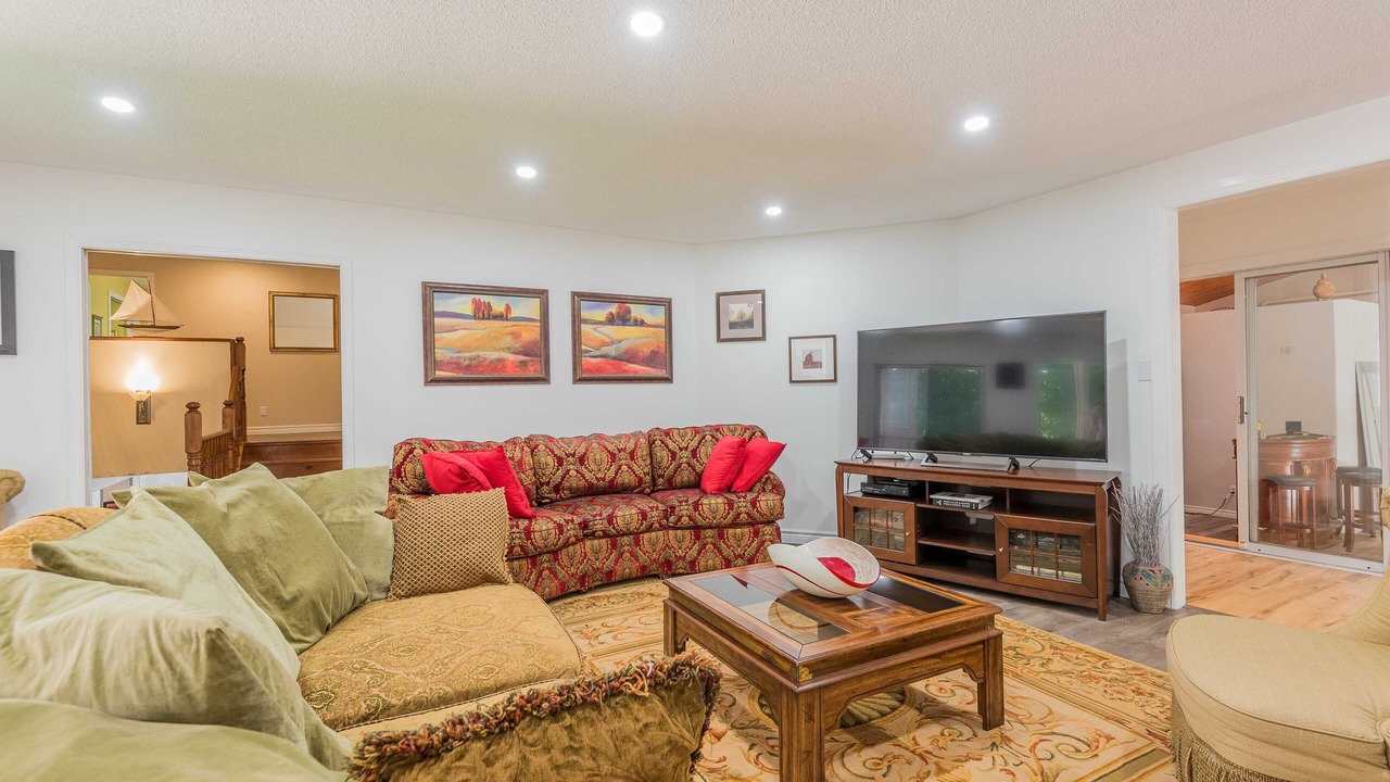 Photo of Livingroom in Bobcaygeon