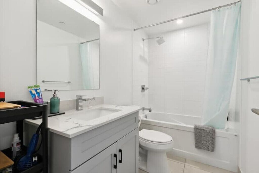 Photo of Bathroom in Bay Cloverhill