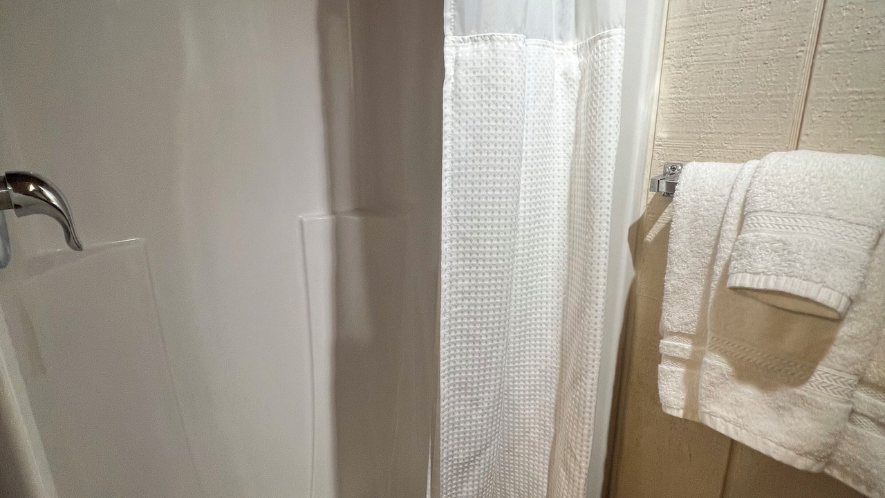 Photo of Bathroom in Lake Shore