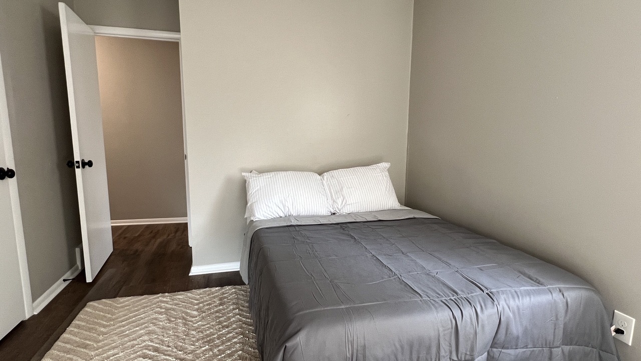 Photo of Bedroom in Maple Grove