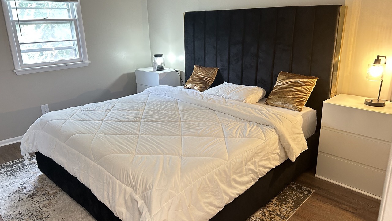 Photo of Bedroom in Maple Grove