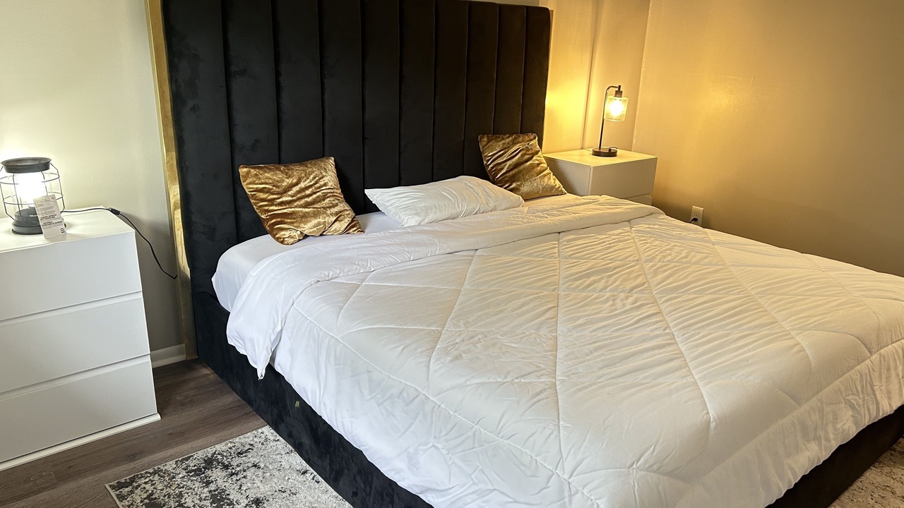 Photo of Bedroom in Maple Grove