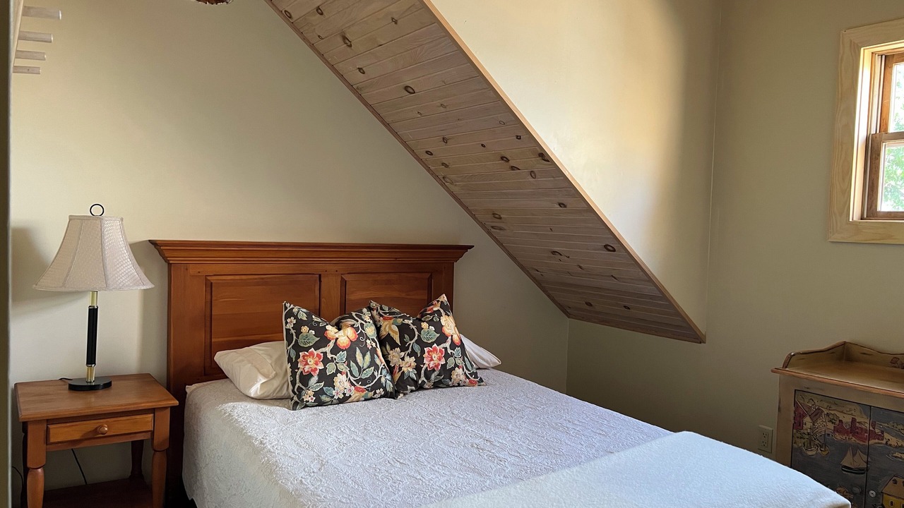 Photo of Bedroom in Crowes Landing