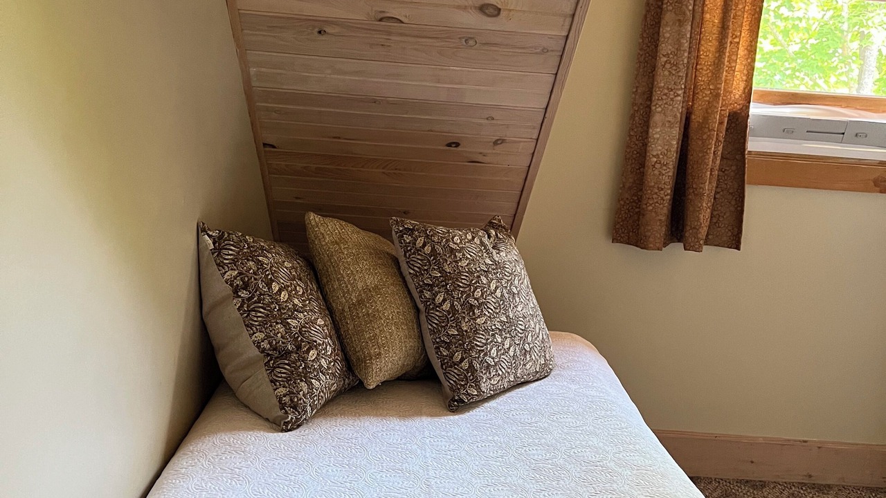 Photo of Bedroom in Crowes Landing