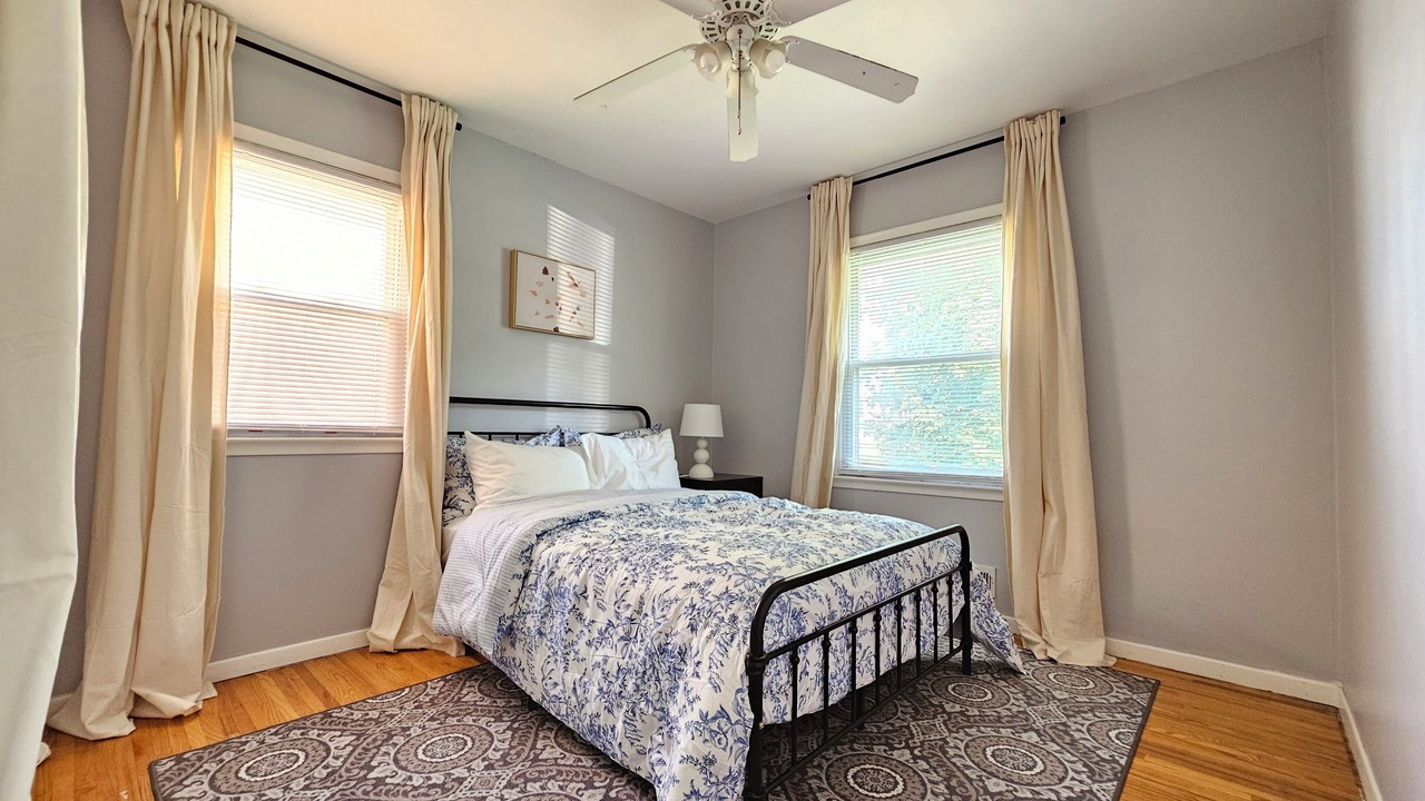 Photo of Bedroom in Cottage Grove