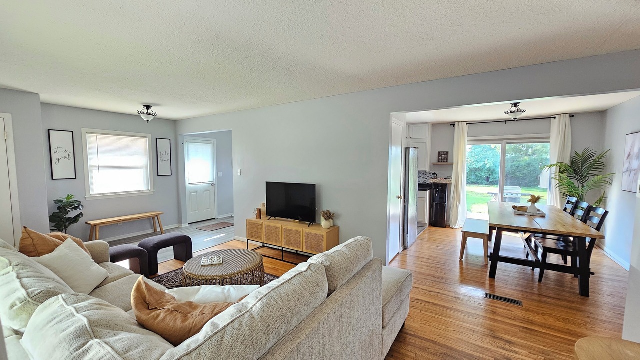 Photo of Livingroom in Cottage Grove