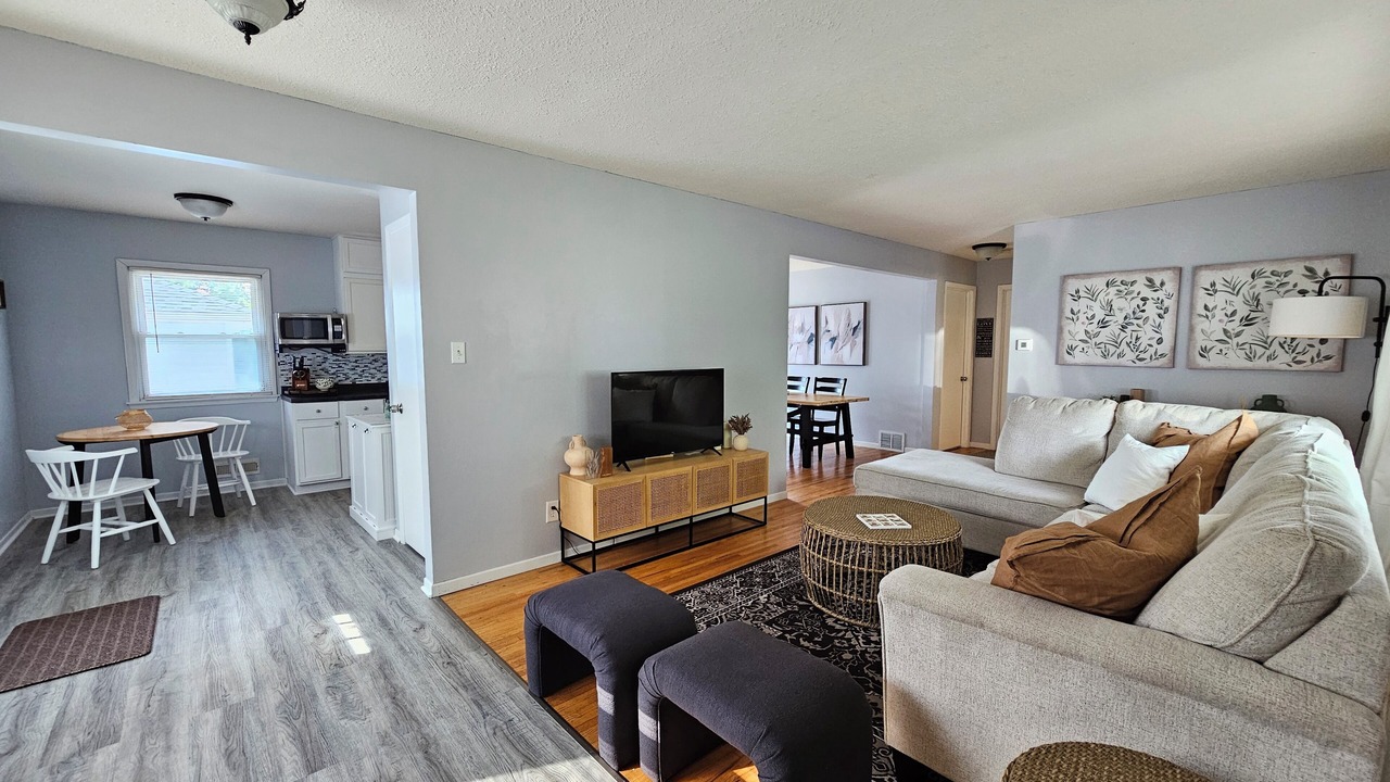 Photo of Livingroom in Cottage Grove