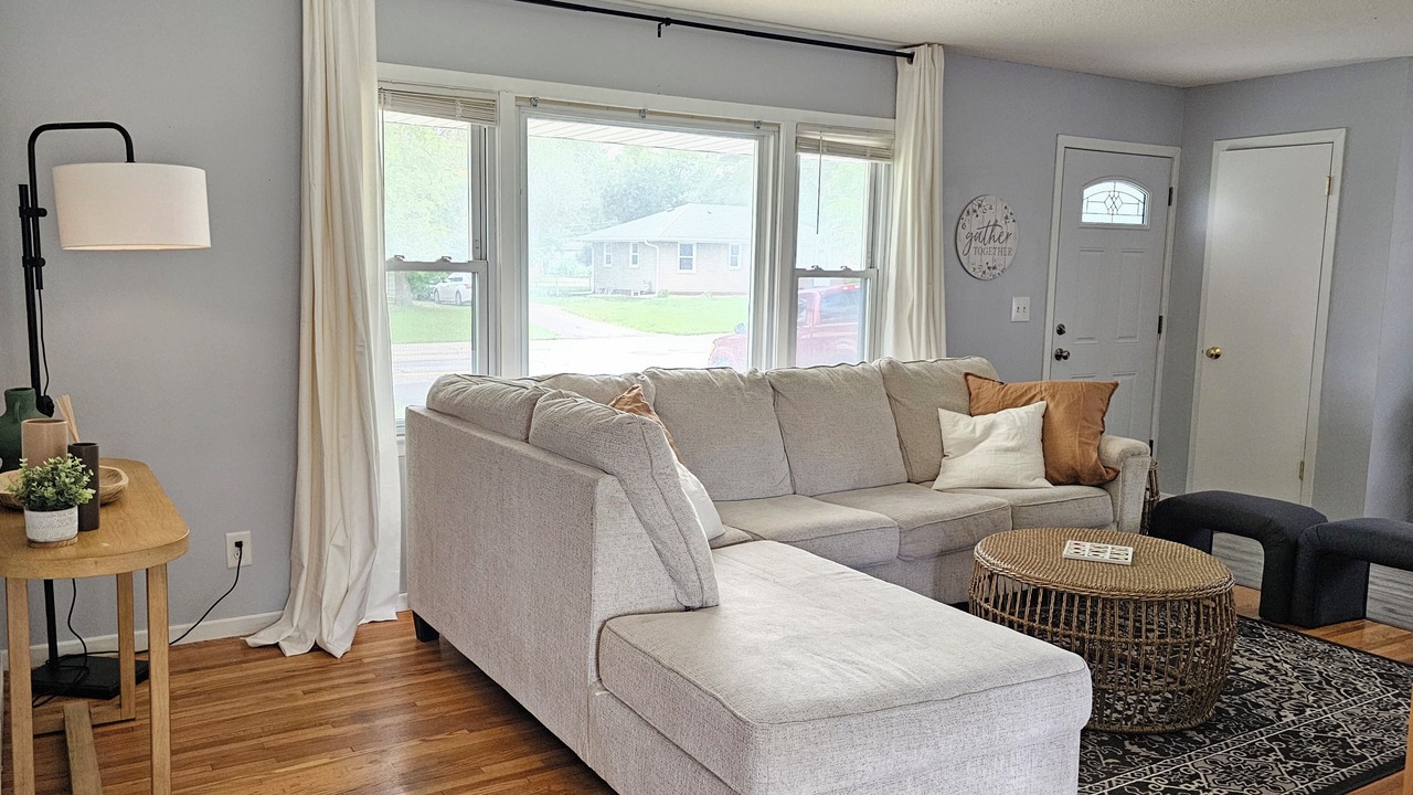 Photo of Livingroom in Cottage Grove