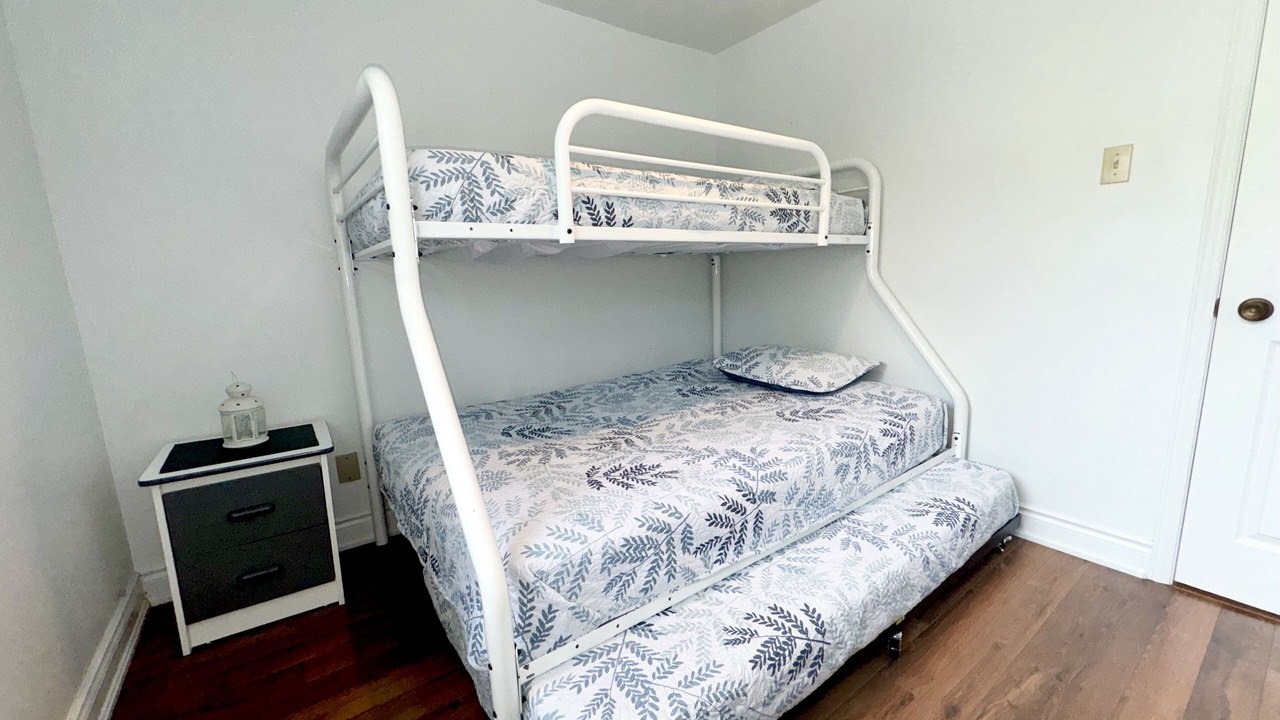 Photo of Bedroom in Lindsay